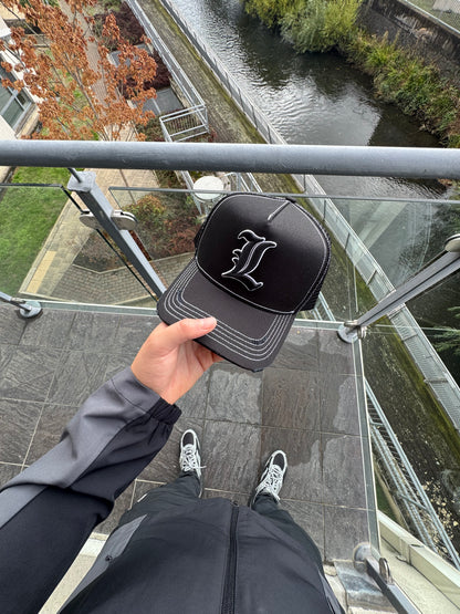 L Signature/ Black